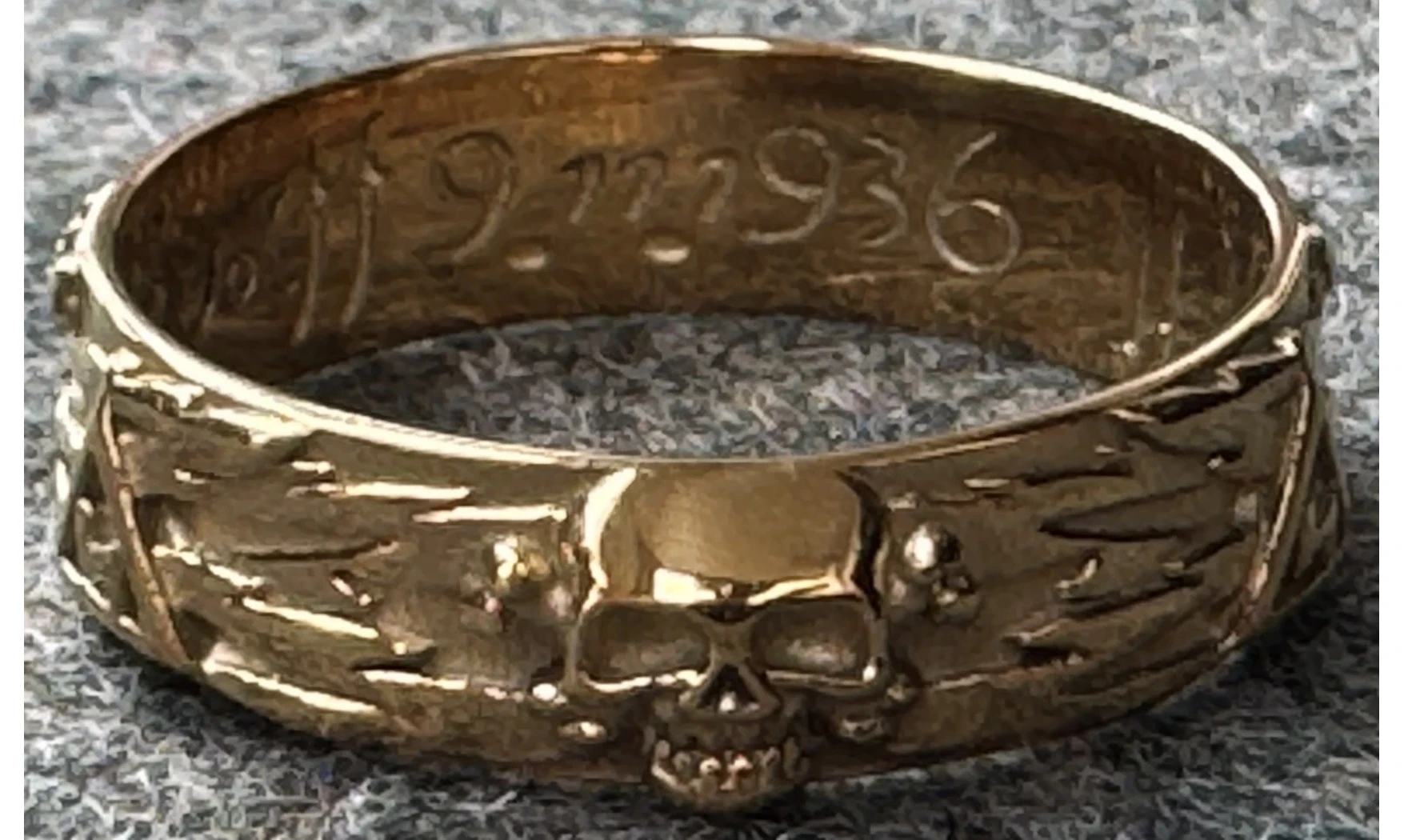 Ring Totenkopf gold 6.5 mm