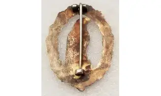 LW Flight Crew Badge