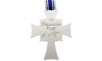 Cruz de Plata de la Madre Alemana