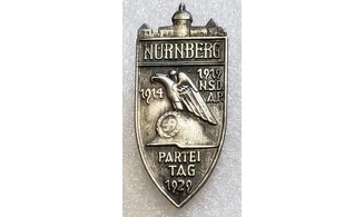 Insigne Nürnberg 1929 vieil argent