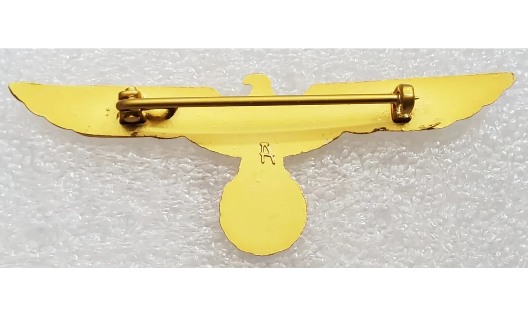 WH/KM gold metal eagle