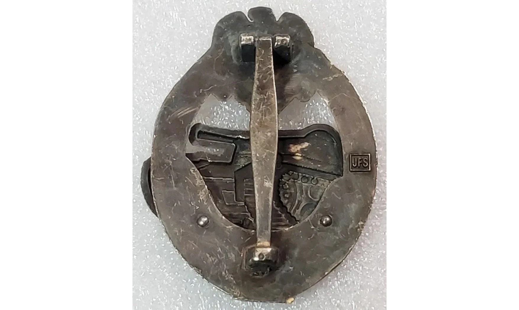 Silver 25 Panzer Assault badge (OD)