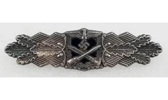 Silver close combat badge