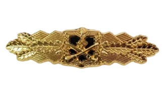 Gold close combat badge