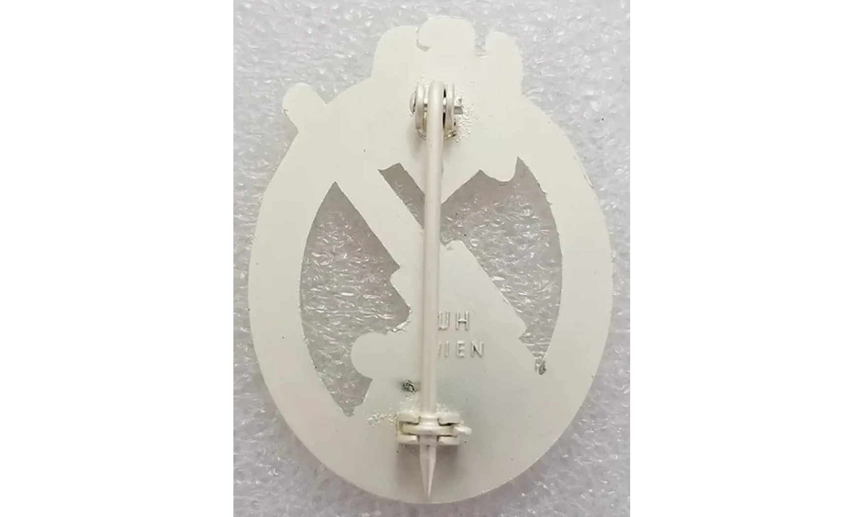 Silver Flack WH badge