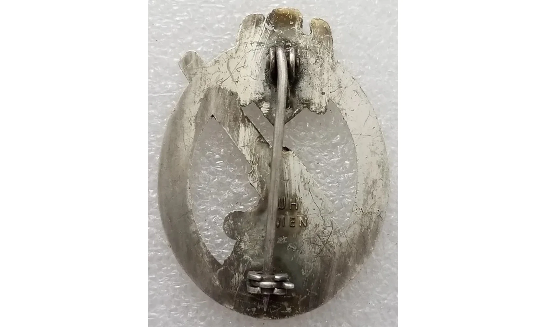 Silver Flack WH badge (OS)