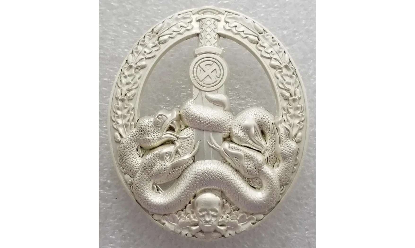 Insignia Antipartisana Plata