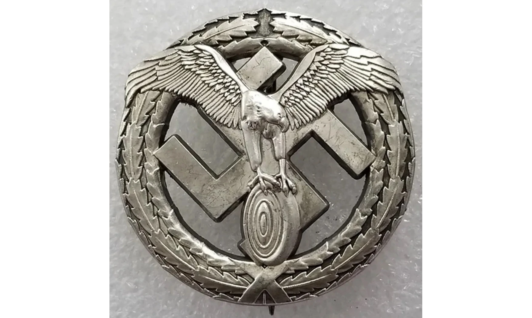 Insignia Deportes Autos NSKK plata vieja