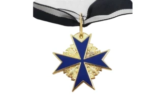 ''Pour Le Mérite'' Cross